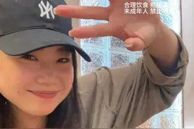 月亮不睡我不睡，左手啤酒右手串，快乐直接拉满#美食 #抖音美食推荐官 #记录真实生活 #妈呀太香了 #爱就是一起吃好多好多顿饭