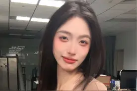 同事下班 我上班视频封面