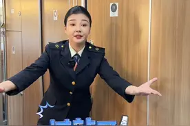 快下车的时候去卫生间 可得确认好是经停站还是终点站 #中国铁路 #影老板 #听东北人科普铁路太上头了视频封面