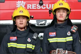 把酒精点燃会有什么后果，掌握正确的灭火方法很重要！#劳动美时美刻 #最美in温州视频封面