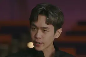 拥有这样感同身受体恤学生的老师视频封面
