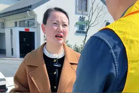 虽然他只是一个外卖小哥。但他也是一位有责任心，而且有担当的人，这种品德高尚的人值得被帮助#外卖小哥 #生活 #帮助别人快乐自己