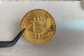 比特币为何如此疯狂？ #黄金 #加密货币视频封面