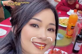 好久没有给大家更新日常了，因为在回美国的飞机上染了了甲流病得很重，所以耽误了正常更新，最近美国的甲流很严重，肥龙有一个朋友年纪轻轻的，竟然因为最近染上甲流死了，想想我都好后怕，我回来了肥龙特别高兴，在机场就搂着亲了好一会儿，那个重要的时刻当然不能拍视频给大家看啦哈哈哈哈，那下个视频大家来看看肥龙到底给了我什么样的惊喜了～，谢谢大家！#玫瑰姐姐和肥龙 #休斯顿玫瑰姐姐#美国甲流 #回国探亲视频封面