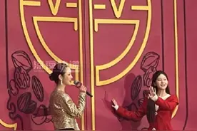 赵露思新年首秀，所代言的品牌成立心理关爱基金，号召关注14-35岁青年人的心理健康 #娱乐 #明星 #财经视频封面