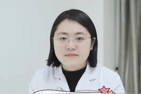 孕期出现褐色的分泌物，是流产的信号吗 #医学科普 #关爱女性健康 视频封面