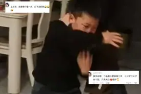 （3月1日，河北）双胞胎兄弟打架，上一秒还打得火热，下一秒就和好。#双胞胎兄弟打架日常视频封面