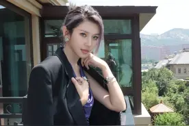 我与你浪漫同频 #巴黎AB面 #有种美貌看起来就很贵视频封面