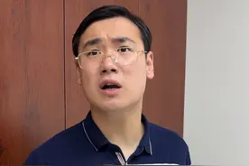 惨遭暗算 #红米k80至尊版#樊振东k80至尊版 #pk一下你的暑期娱乐装备