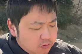 娘家亲戚聚餐，老公爱面子不想去，好在有媳妇陪着视频封面