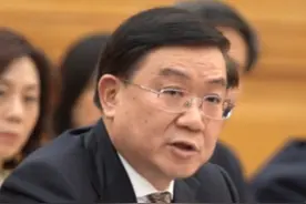 全国人大代表、成都市市长王凤朝：成都的发展就像哪吒一样，不认命、不服输，成都将举办第 12届世界运动会，欢迎大家来亲身感受视频封面