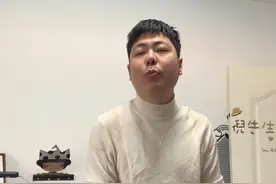 #老夫老妻欢乐多 #老嫂子 男人上了年纪就开始越来越啰嗦了#中年夫妻真实生活现状展示 #亲嘴#中年男人的烦恼 @老嫂子一家(朋友圈版)视频封面