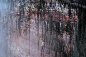 南太行天界山， 云峰画廊栈道，有人敢修，有人不敢走，你敢来挑战吗？#悬崖峭壁上的风景 #云雾缭绕人间仙境 #太行山风景 #旅行推荐官视频封面