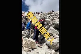 冈仁波齐转山第十二圈救助韩国友人，特别开心👍#冈仁波齐 #保持热爱奔赴山海视频封面