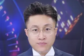 41岁王皓考编总成绩第1，即将和徒弟王楚钦成为同事，年薪约为20-30万元#王皓 #王楚钦视频封面