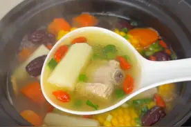 一周喝几次的玉米山药排骨汤，真的巨好喝！特别简单，排骨软烂入味，孩子也爱吃！#排骨汤的家常做法 #跟抖音学做菜