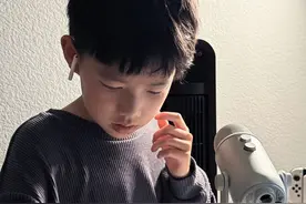 《超随意氛围感帅哥》 评论区取原图 #shuaikewu #美式男孩 #卷毛少爷 #氛围感#吴帅克视频封面