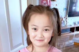 在我牛娃子的眼里我真的是这么好，绝对不是为了看电视才这样说的😊#母女日常#搞笑视频#牛娃子@DOU+小助手