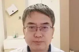 左边乳腺左侧旁边里面痛，是乳腺增生吗？ #抖出健康知识宝藏 #用健康的方式做不健康的事 #乳腺健康 #女性多久做一次乳腺检查 #乳腺外科专家