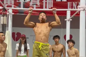 引体向上拉不高，一招搞定。#健身干货 #高位引体 #健身小白必看经验 #可乐健身