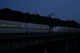 早上5:40重庆北开往成都东的空载动检列车经过田家湾#空载运行视频封面