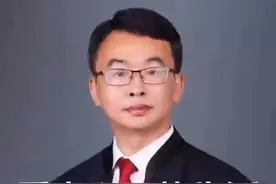 看守所里的生活是什么样的？看守所里睡觉的地方有多大？#看守所生活#看守所里的生活#看守所里的故事#看守所里睡觉的地方有多大#看守所的日子视频封面