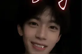 丝滑转场 蝴蝶结#我解开蝴蝶结 #反差