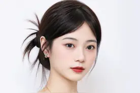 赵鹏现身丹拿，试音碟男神低音现场燃，音响加持，震撼升级！耳畔的低音旋风，你被圈粉了吗？#丹拿 #丹拿移动音乐厅 #北京车展@丹拿Dynaudio视频封面