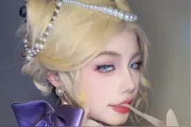 赶下末班车#冰糖葫芦变装 #反差 #妆前妆后视频封面