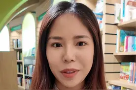 中国人吐槽马来西亚华人生活很苦？ 聊聊真实的马来西亚，爱穿Tshirt短裤怎么了😂  #马来西亚 #马来西亚女孩 #马来西亚华人 #中国留学生 #外国人说中文视频封面