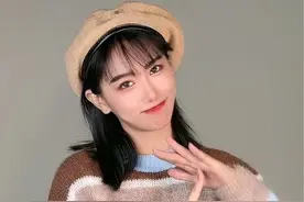 不同学科老师是怎么监考的？好久没拍走路系列了，至今拍到最后一个老师依然是会瑟瑟发抖的地步！