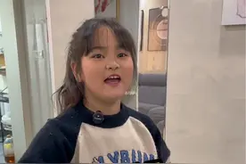 父亲的日记本里，没有风花雪月的散文诗，只有为我撑起一片天的汗渍，却写满了岁月的沧桑#真实生活记录#女儿对爸爸的爱#感动瞬间 #父爱如山视频封面