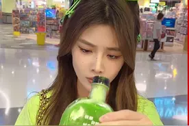 可恶！给女朋友搭衣服居然把自己绕进去了！#特步maxx #抖音电商超级品牌日视频封面