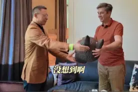 张朝阳把绝版Labubu又送回去了，本人表示很遗憾：没想到价值100万！#张朝阳 #胡润 #labubu