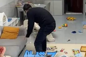 《爸爸醒来发现儿子不见了会怎么样？》后续来了...#爸爸带娃 #人类幼崽成长记 #监控下的一幕视频封面