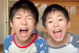 完蛋了，早上睡醒发现距离上课只剩3分钟了，难道我们上学要迟到 #小学生日常 #把知识装进脑袋 #沙雕日常 #期末精神状态belike #是谁的童年dna开动了视频封面