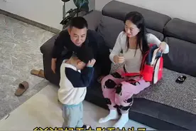 看到最后… #笑不活了 #阿童木木 #夫妻日常 #万万想不到 #监控下的一幕视频封面