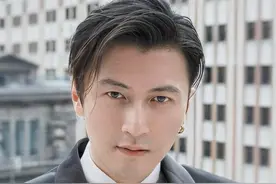 “从少年成长为香港杰出艺人，用自己的经历证明成功没有捷径”#明星背后故事 #谢霆锋 #谢贤 #花姐明星故事 #传递正能量视频封面