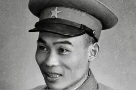 24岁获得3次“特战英雄”称号，特等功9次，共产党中传奇兵王。视频封面