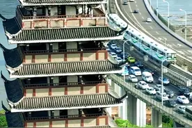 重庆鱼洞长江大桥，双向六车道加轻轨双向车道，—座轻轨和汽车可以“赛跑”的大桥！#重庆轨道交通 #8d魔幻山城重庆视频封面