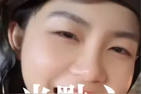 广西白话申请出战🤪整图组队#半点心 #粤语dj #港风 #治愈系笑容 #雨鸥弹唱视频封面