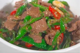 小炒黄牛肉这样做 才有牛肉味！#小炒黄牛肉 #家常菜视频封面