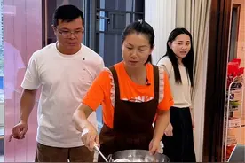 红姐在家做椰子鸡 #记录真实生活 #我的生活日记 #vlog日常 #电动车