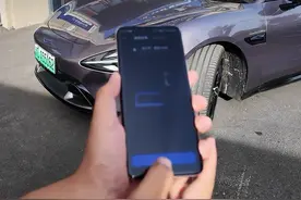 小米SU7大版本更新来了！车外遥控泊车实测！ #小米su7 #小米汽车