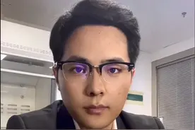 上官正义曝光湖南临湘一砖厂内多名智障男子被控制干苦力，很难想象现在竟然又冒出了黑砖窑。#临湘 #黑砖窑 #上官正义 #热点新闻事件 #抖来普法2025