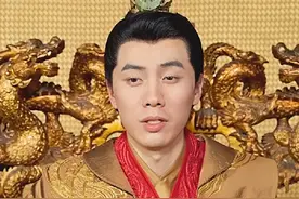小伙意外获得一面可以穿越古今的神奇镜子视频封面