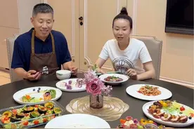 大叔这么做，我简直无话可说。因为我最近没什么胃口不怎么吃饭，大叔担心我的身体做了这么多美食，哪怕是家人也不过如此吧#记录真实生活 #日常vlog @抖音短视频视频封面