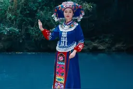 一半人间烟火，一半诗画梦境 三月三做一套民族服装，游一趟广西山水#广西三月三有多好玩视频封面