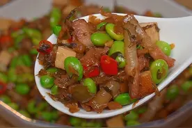 毛豆炒外婆菜的做法，简单美味太下饭了 #下饭菜 #毛豆