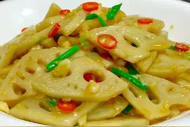 清炒莲藕片，不要直接下锅炒就错了，学会一招，清脆鲜嫩，超下饭视频封面